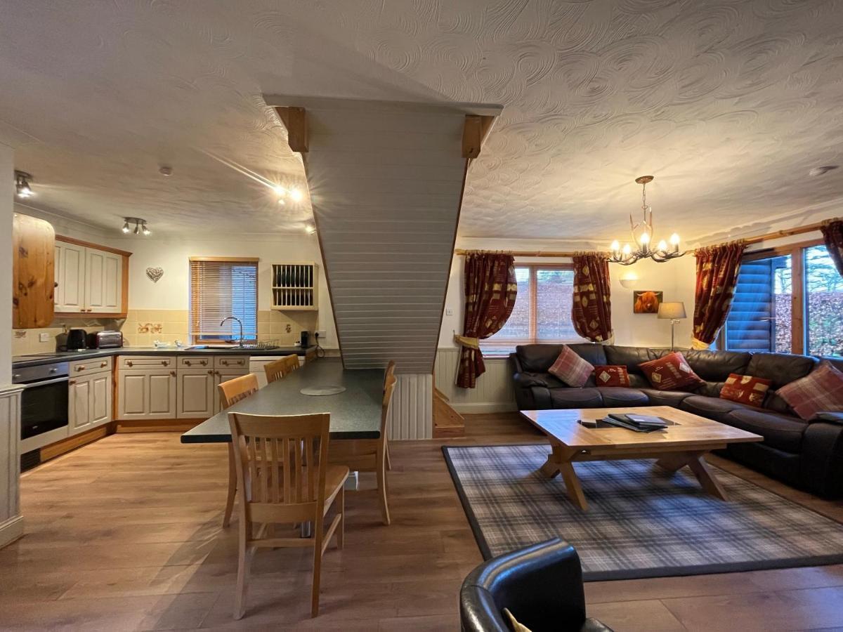 Loch Lomond Luxury Lodges Drymen Bagian luar foto