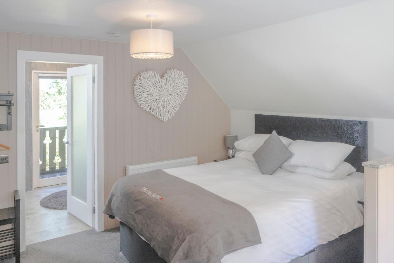 Loch Lomond Luxury Lodges Drymen Bagian luar foto