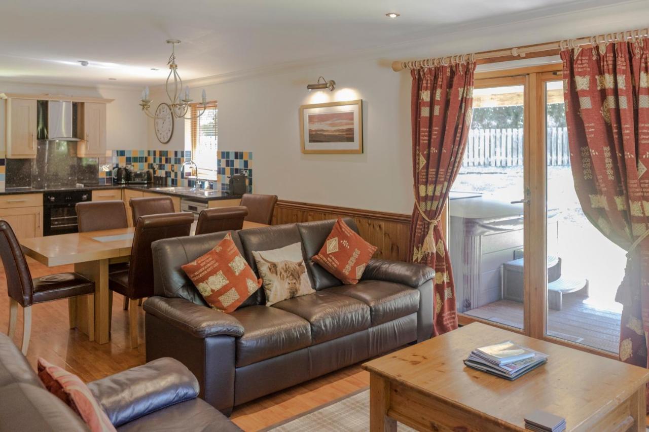 Loch Lomond Luxury Lodges Drymen Bagian luar foto