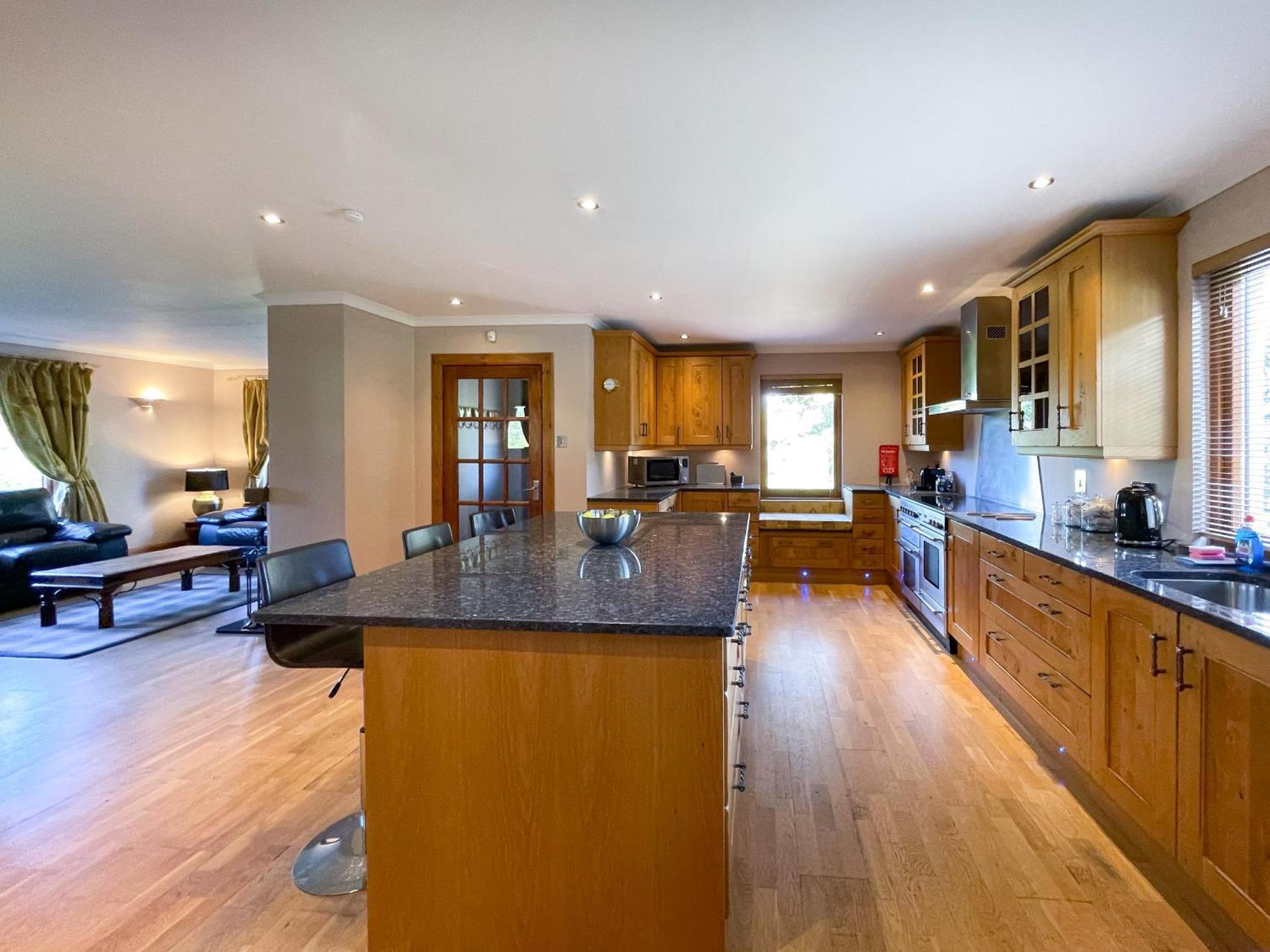 Loch Lomond Luxury Lodges Drymen Bagian luar foto