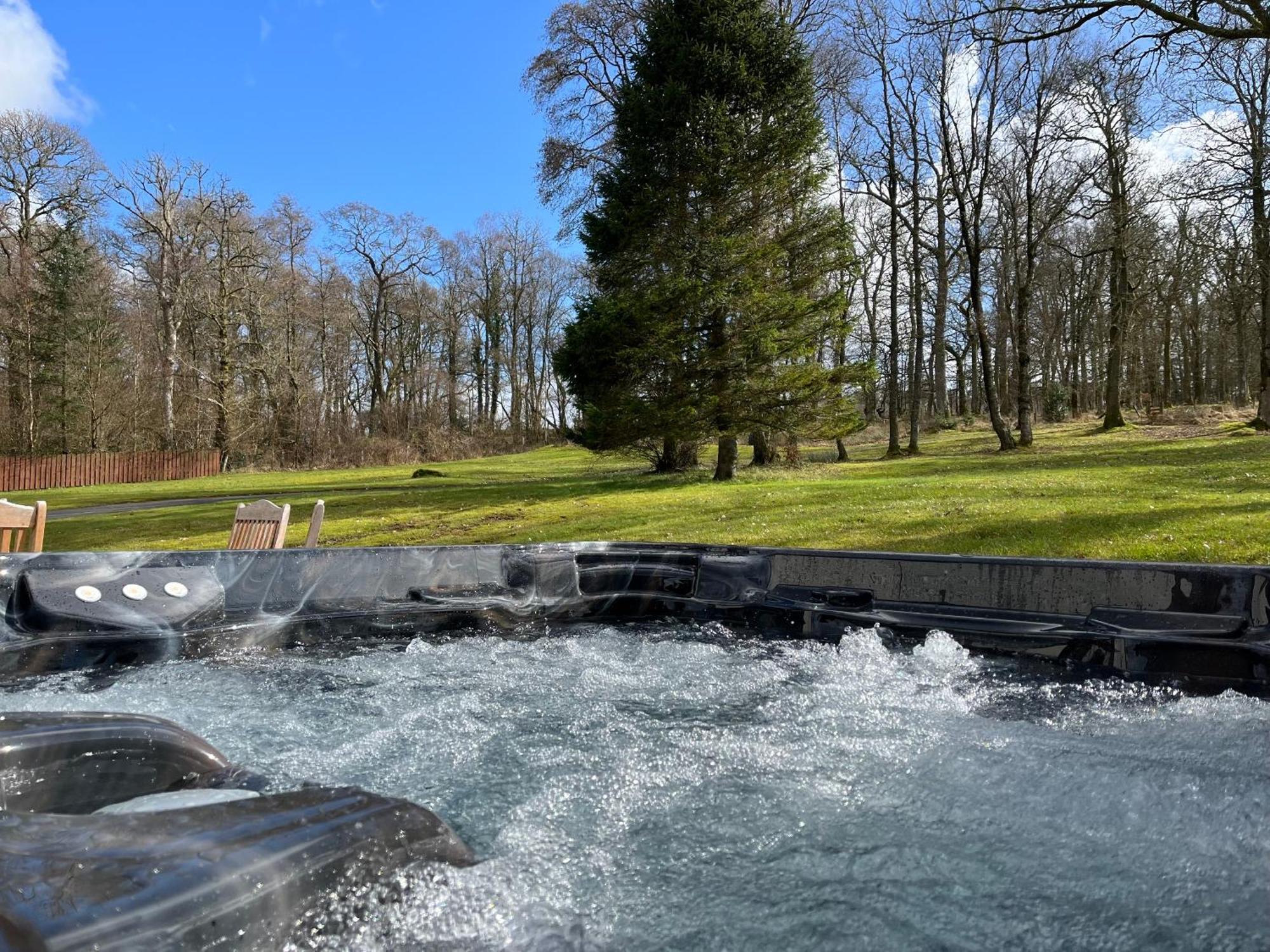 Loch Lomond Luxury Lodges Drymen Bagian luar foto
